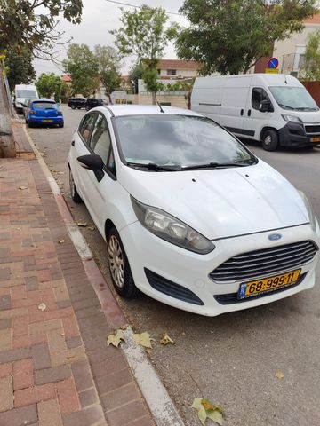 מודעת רכב פורד פיאסטה