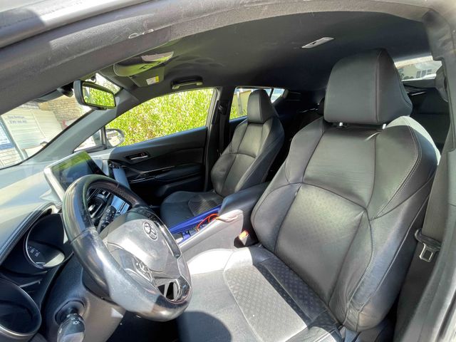 מודעת רכב טויוטה C-HR
