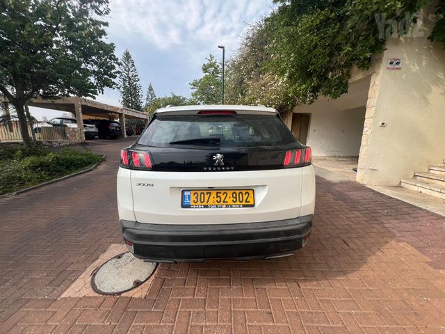 פיג'ו 3008
