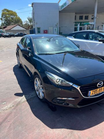 מאזדה 3
