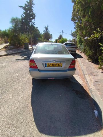 טויוטה קורולה
