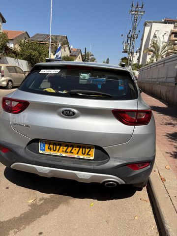 מודעת רכב קיה סטוניק