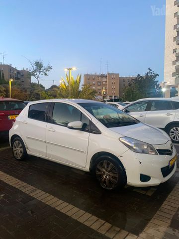 מודעת רכב טויוטה יאריס
