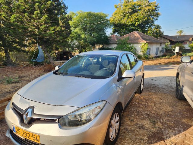 פלואנס Comfort אוט׳ דיזל 1.5 (110 כ״ס)