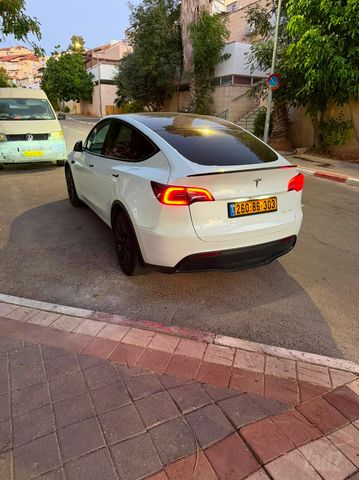 טסלה מודל Y