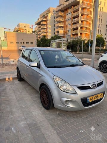 יונדאי i20