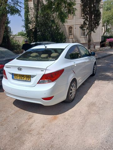 יונדאי אקסנט i25