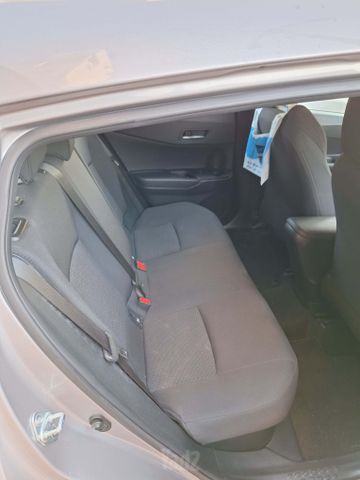 מודעת רכב טויוטה C-HR