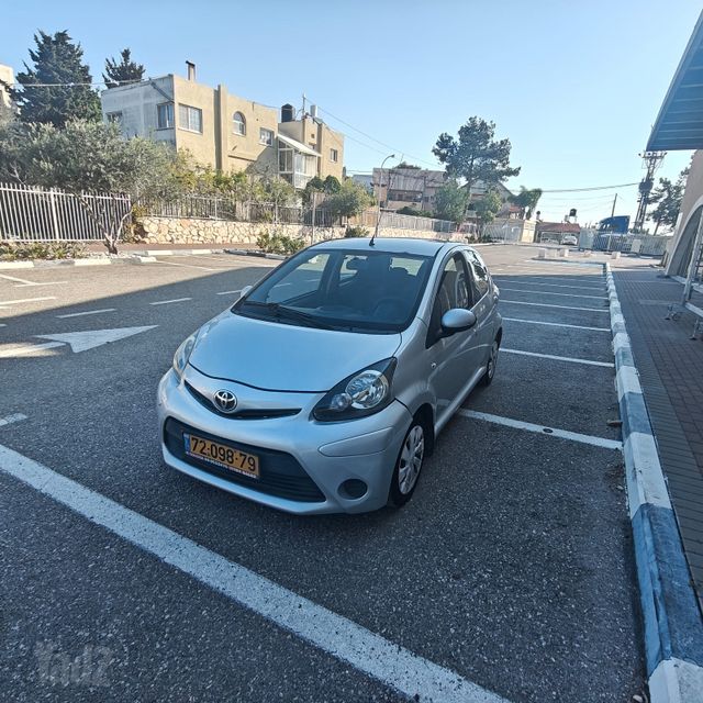 מודעת רכב טויוטה אייגו