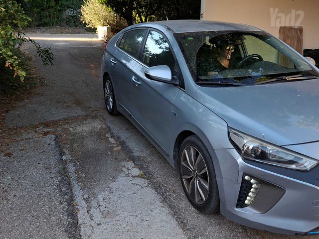 יונדאי איוניק