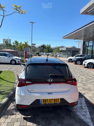 יונדאי i20