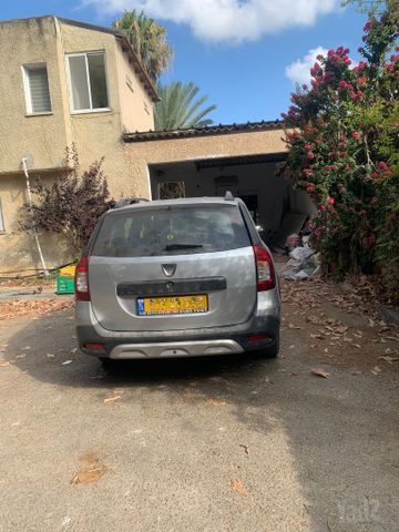 דאצ'יה לוגאן