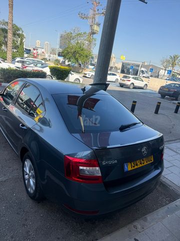 סקודה אוקטביה