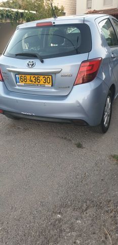 טויוטה יאריס