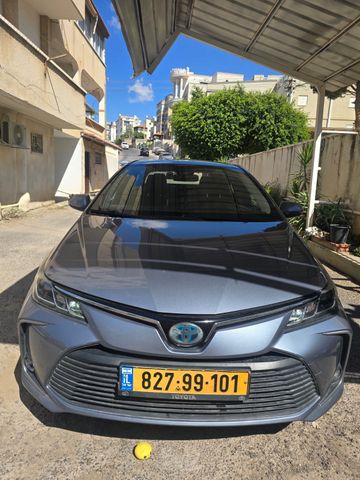 טויוטה קורולה