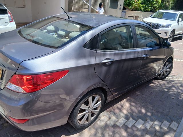יונדאי אקסנט i25