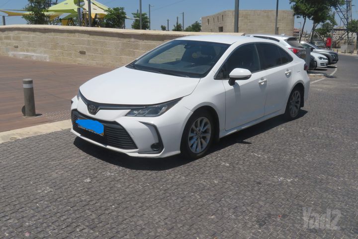 טויוטה קורולה
