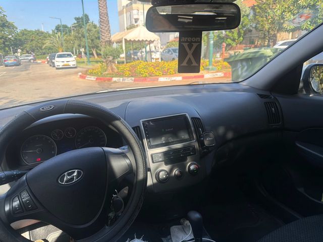 יונדאי i30