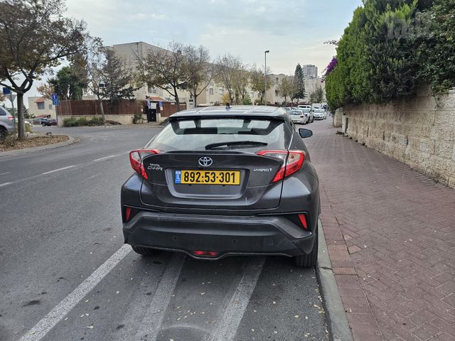 טויוטה C-HR