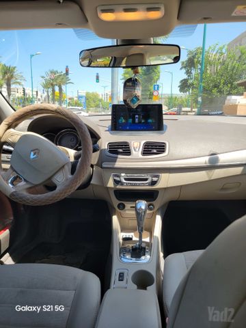 רנו פלואנס