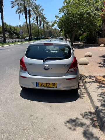 יונדאי i20
