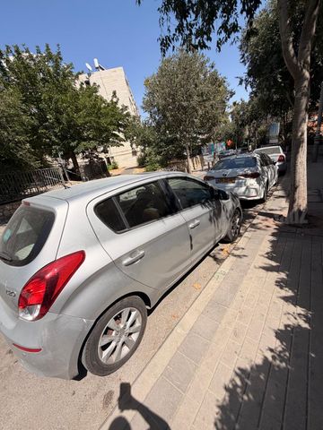 יונדאי i20