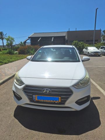 יונדאי אקסנט i25