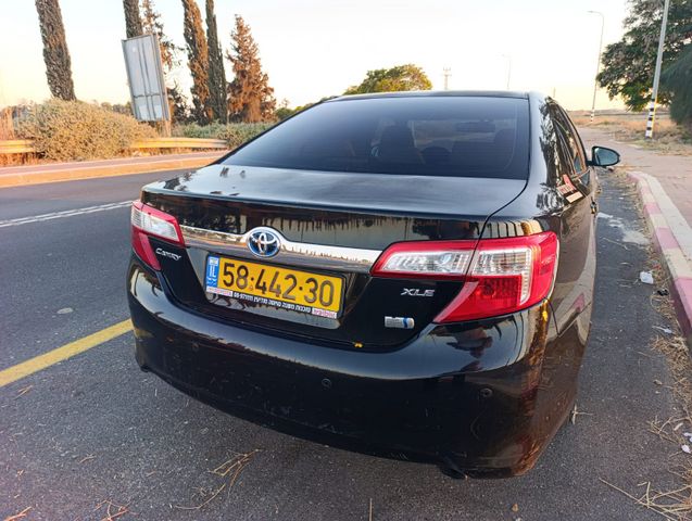 טויוטה קאמרי