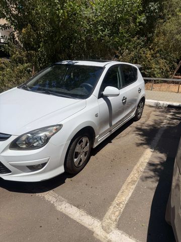 יונדאי i30