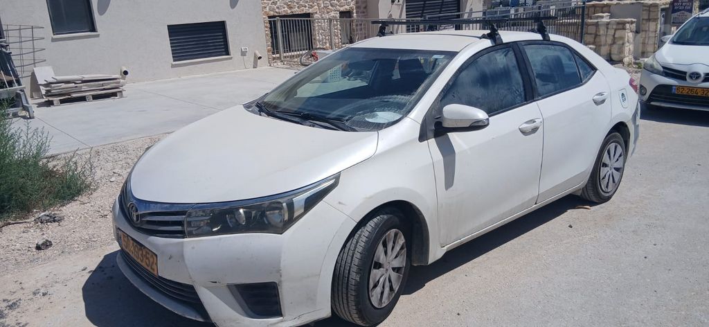 מודעת רכב טויוטה קורולה