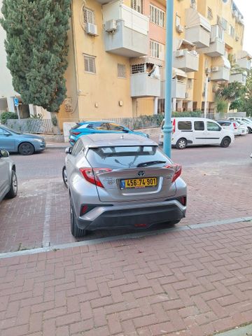 טויוטה C-HR