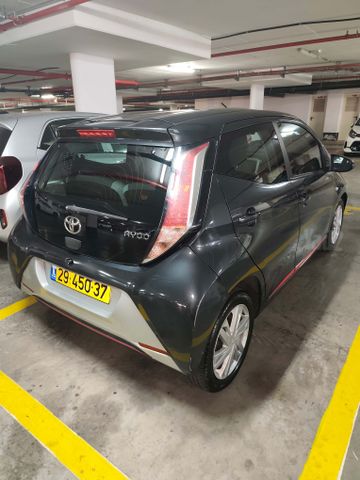 מודעת רכב טויוטה אייגו