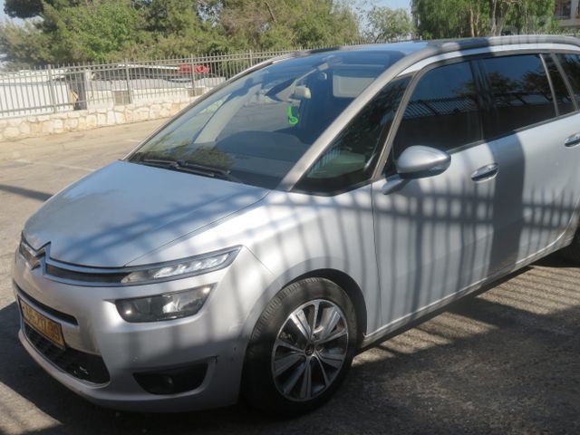 C4 פיקאסו Exclusive אוט׳ בנזין מיניוואן / MPV 7 מק 1.6 (165 כ״ס) [2014-2016]