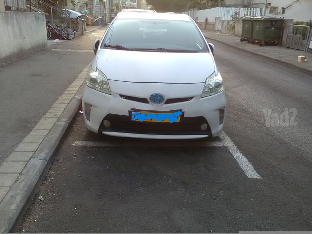 מודעת רכב טויוטה פריוס