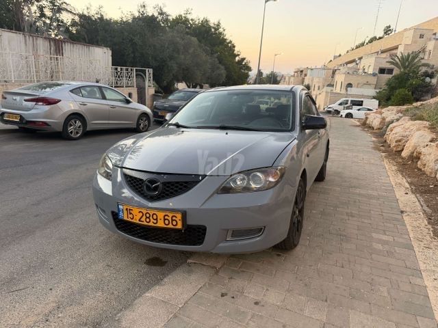 מאזדה 3