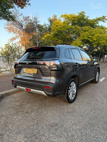 סוזוקי S-Cross
