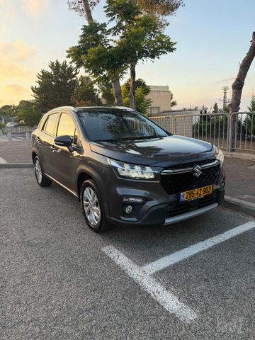 סוזוקי S-Cross