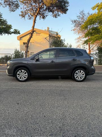 סוזוקי S-Cross
