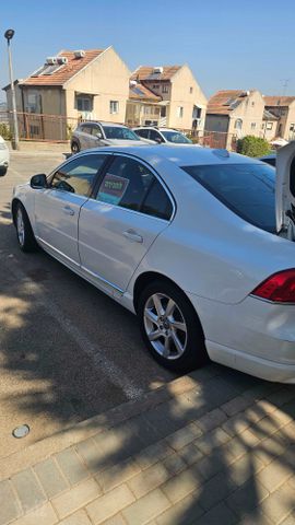וולוו S80