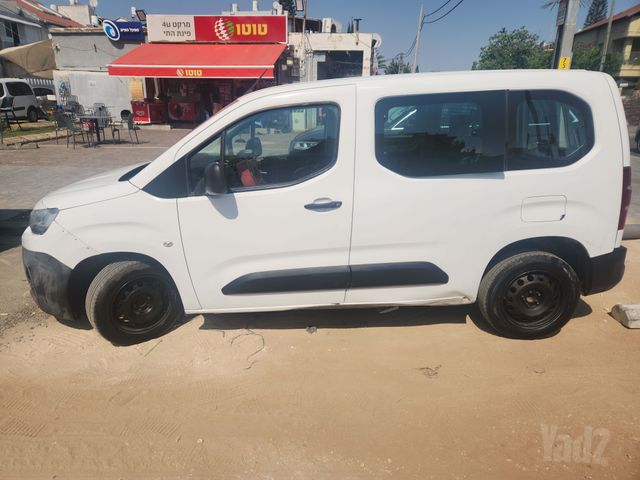 מודעת רכב סיטרואן ברלינגו 