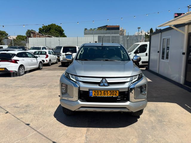 מיצובישי טרייטון / L200