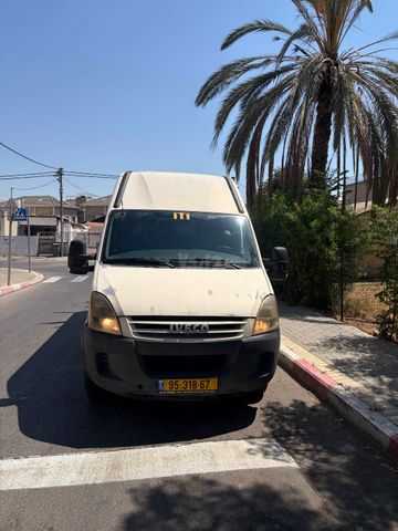 מודעת רכב איווקו דיילי