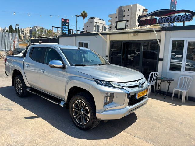 מיצובישי טרייטון / L200