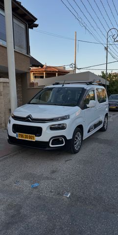 מודעת רכב סיטרואן ברלינגו