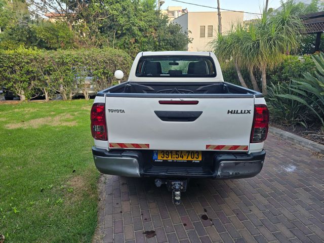 טויוטה היילקס