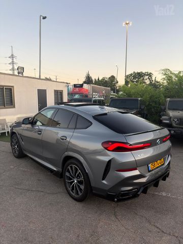ב מ וו X6