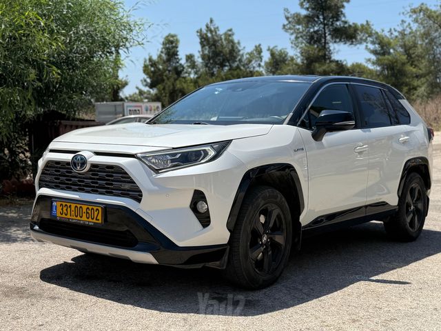 טויוטה RAV4