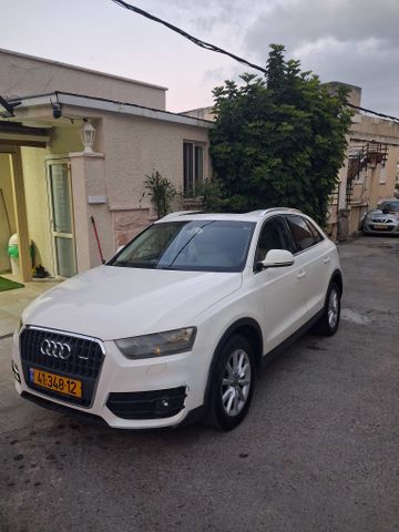 אאודי Q3