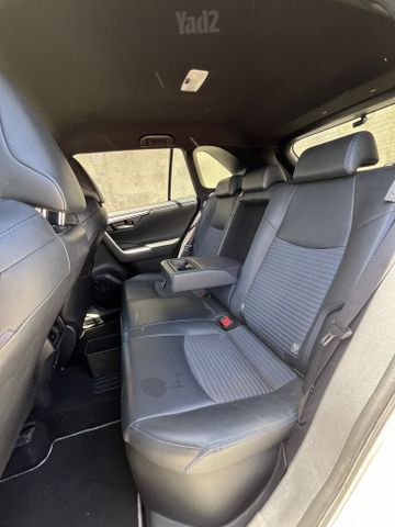 טויוטה RAV4