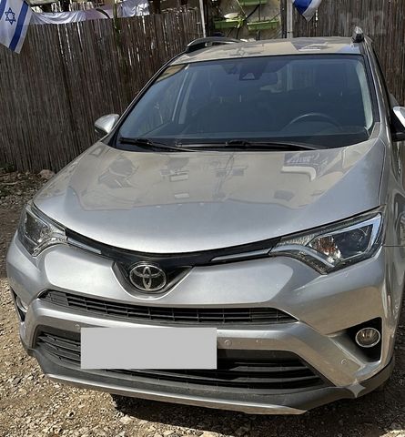 טויוטה RAV4
